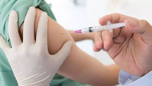 They recommend flu vaccinations for children and COVID-19 vaccines for the elderly AlMomento.net