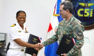 RD y Jamaica firman convenios para defensa espacios aéreos y marítimos