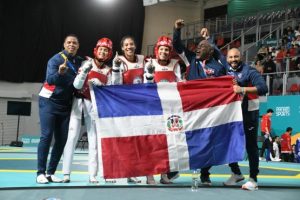 Taekwondo y pesas cierran con oro y bronce en Panam de Chile
