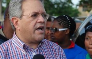 PLD expulsa «deshonrosamente»   y de por vida a Humberto Salazar