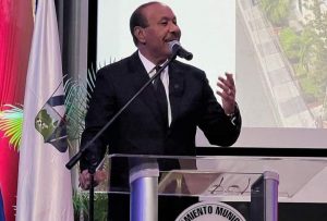 SAN CRISTOBAL: alcalde Montás aplaza para viernes fijar posición encuesta PRM