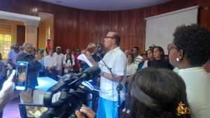 SAN CRISTOBAL: Alcalde Montás dice que acata decisión del PRM