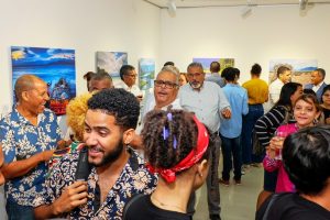 Inauguran exposición fotográfica “Mi país: Aves y Paisajes”