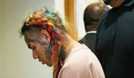 Fiscalía apela medidas coerción a Tekashi por violencia de género