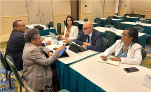 BAHAMAS: Ministro RD  participa en mesa sobre comercio e inversión
