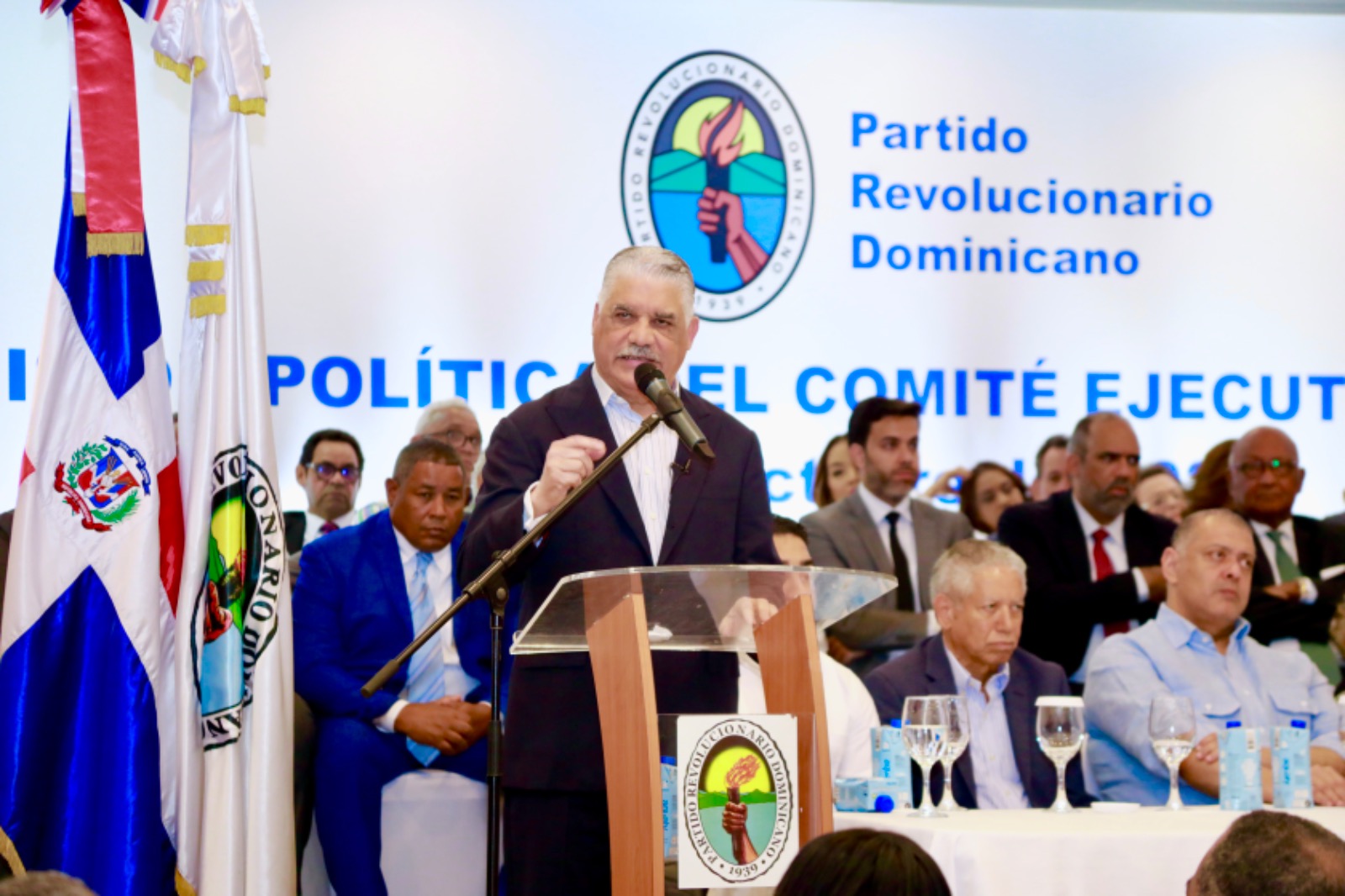 Miguel Vargas es seleccionado candidato presidencial del PRD imagen