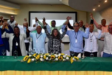 PLR otorga plenos poderes a su presidenta para realizar alianzas