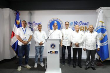 Ascención felicita a perremeistas por civismo en convención interna