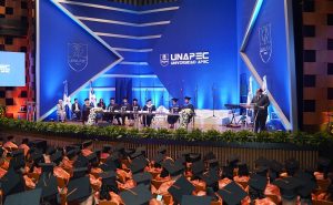 Universidad APEC acredita 1,174 titulados a sociedad dominicana