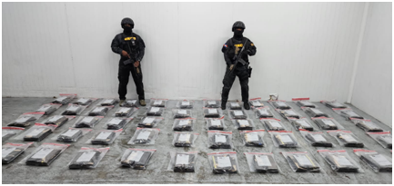 La DNCD ocupa otras 591 laminas de cocaína en el puerto Caucedo