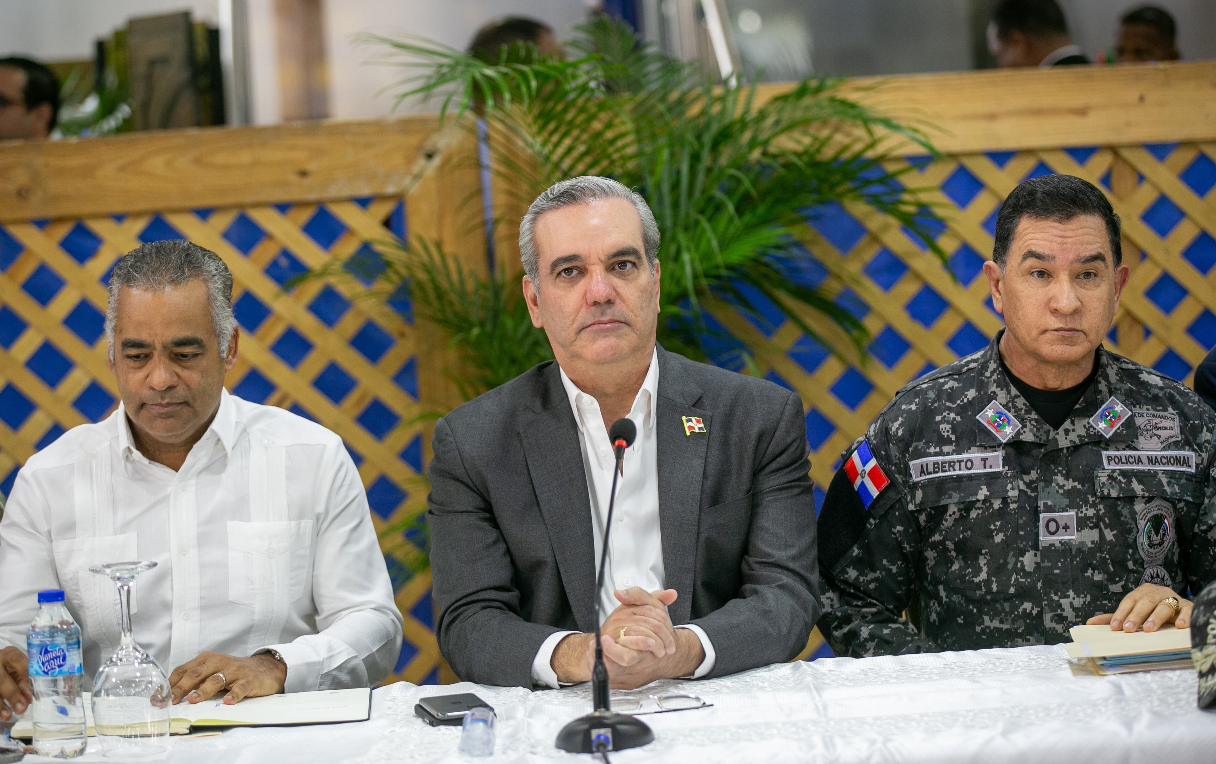 Abinader encabeza reunión de seguimiento al Plan Seguridad imagen