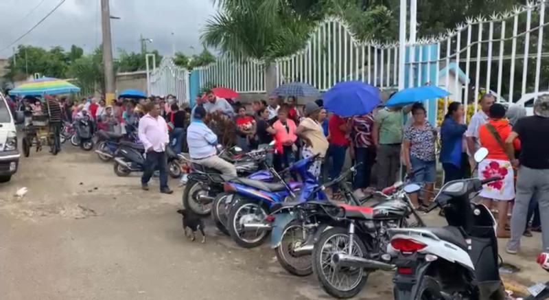 Hubo problemas en SFM para renovar plástico tarjeta Supérate imagen