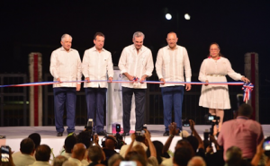 SANTIAGO: Presidente encabezó inauguración Feria de Innovación