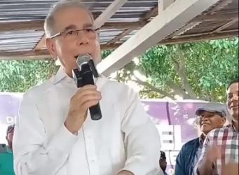 Danilo: “Con PRM, neveras están doble A: agua arriba y abajo”