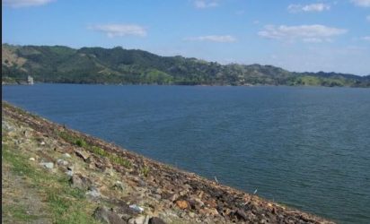 Indrhi afirma actividad minera no contamina presa de Hatillo