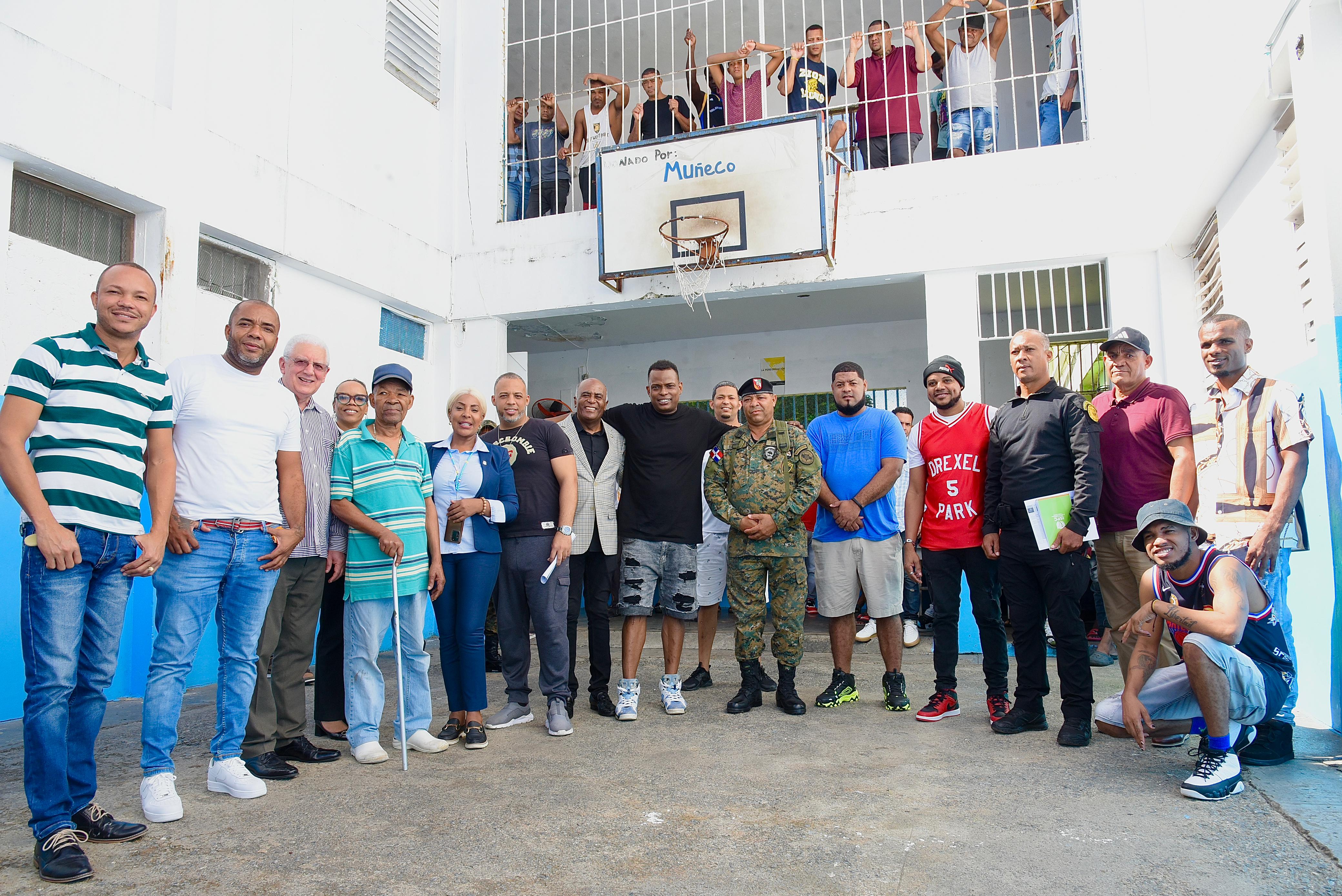 Diputados visitan la Fortaleza de Santa Bárbara de Samaná imagen