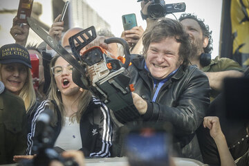 Javier Milei gana hoy la segunda vuelta de elecciones de Argentina imagen
