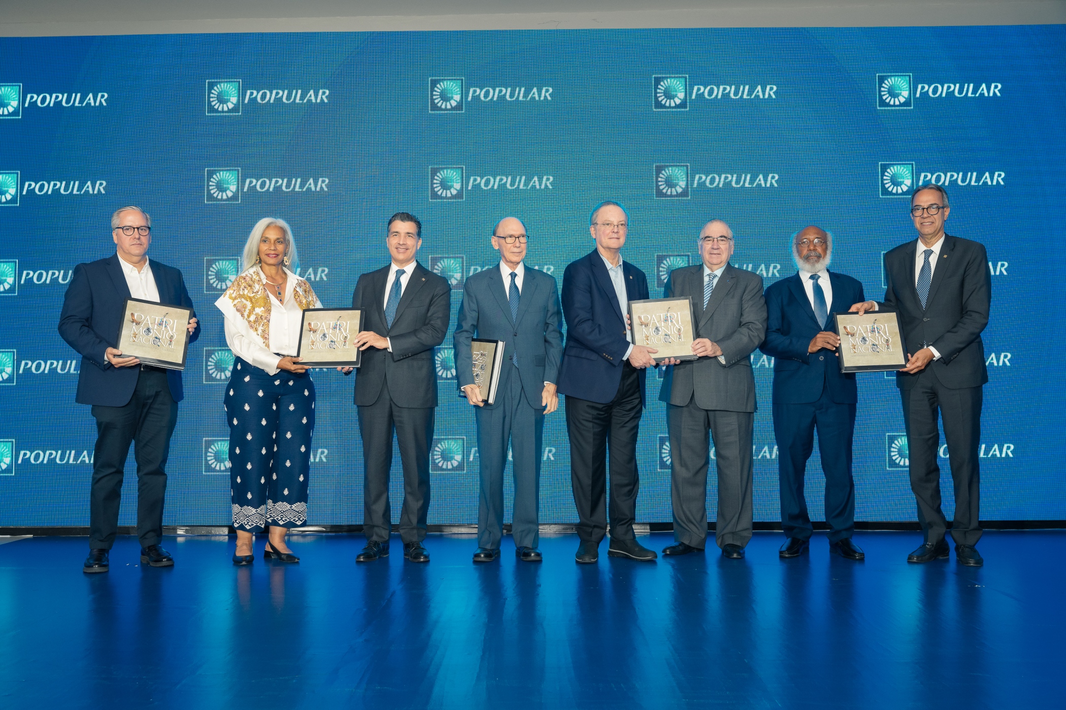 Banco Popular publica libro para promover el patrimonio nacional imagen