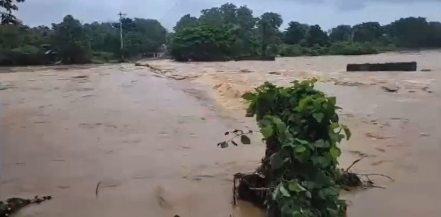 Inundaciones dañan puentes y otras estructuras en Dominicana imagen