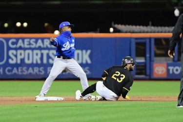 Aguilas blanquean al Licey en NY; Gigantes y Estrellas ganan en RD