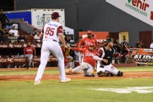 Leones, Toros y Estrellas vuelven a ganar en el beisbol dominicano