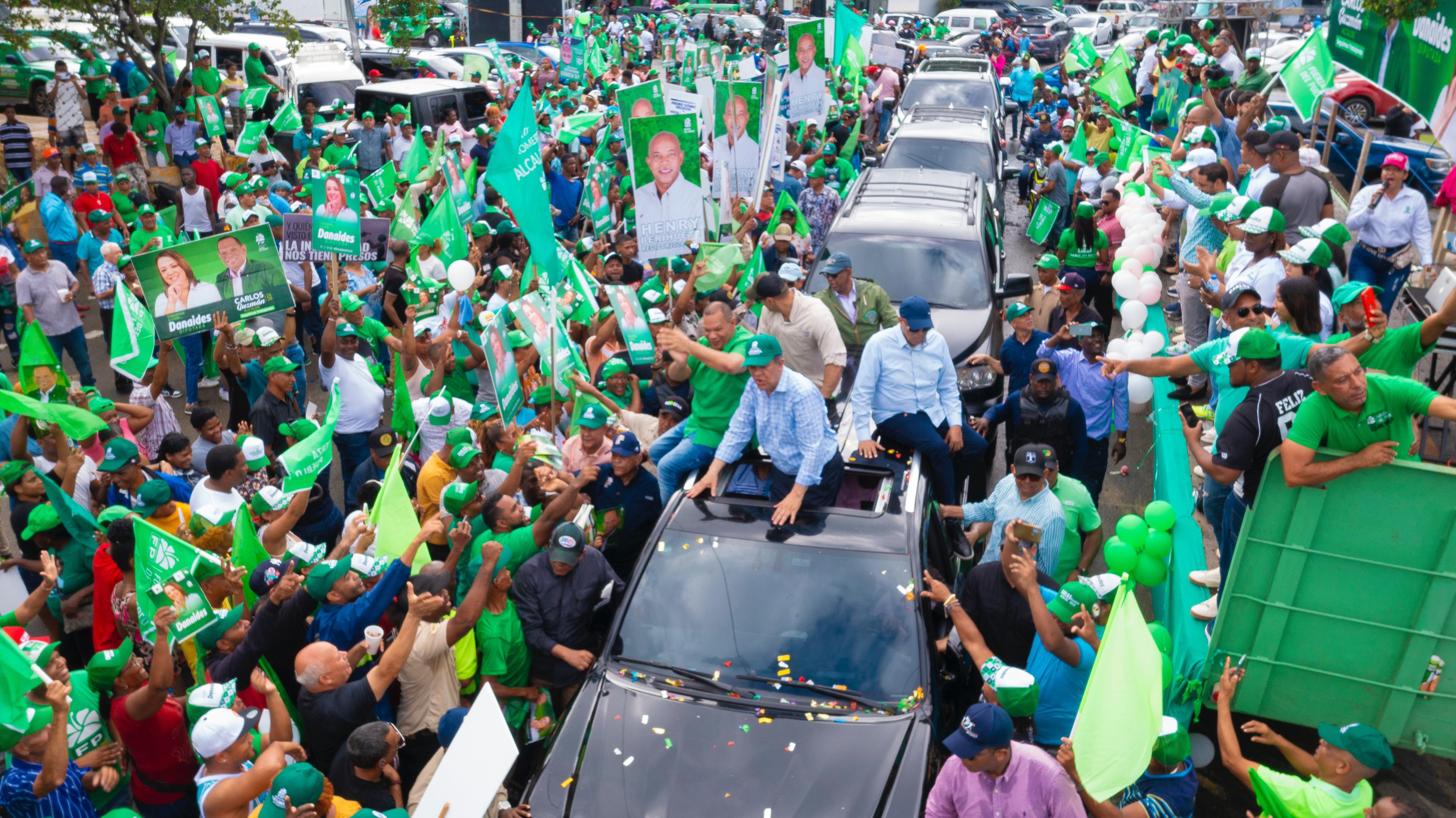 Leonel ve pueblo ha despertado y quiere progreso y prosperidad imagen