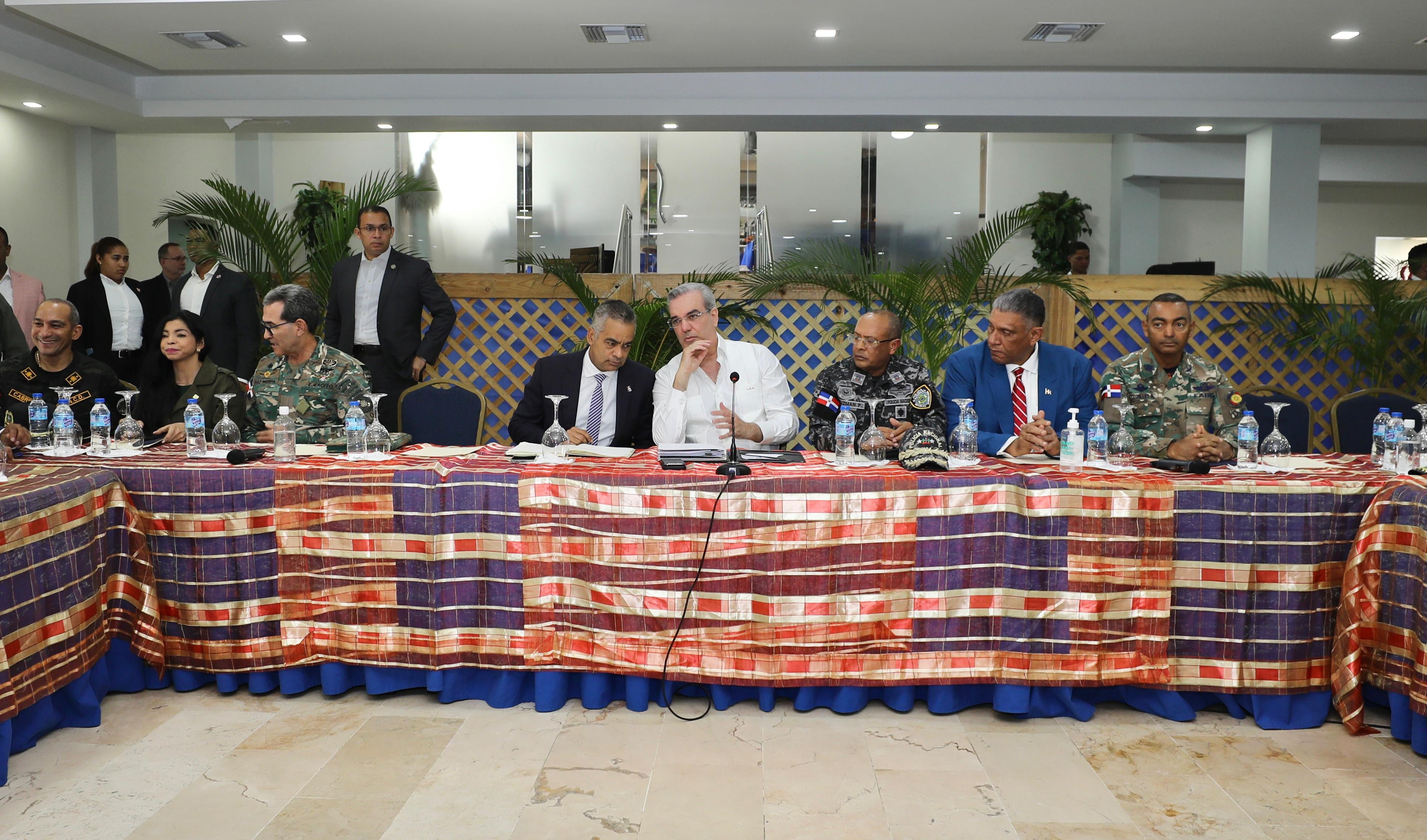 Luis Abinader encabeza reunión seguimiento al Plan de Seguridad imagen