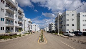 SANTIAGO: Presidente Abinader entrega 404 nuevos apartamentos