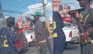 Presos 14 limpiavidrios haitianos  en SDO luego de video con puñal