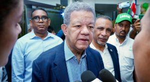 Leonel pide Presidente Abinader revise de inmediato su gabinete