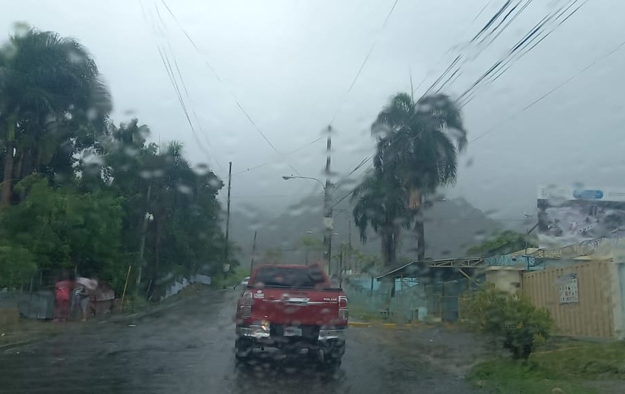 Fuertes lluvias, granizadas y  vientos hasta el miércoles en RD