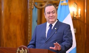 GUATEMALA: Presidente anuncia aumento de salario para el 2024