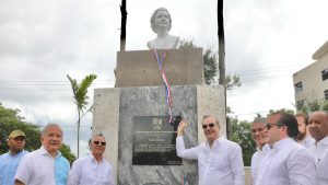 Presidente asiste a inauguración boulevard Dominicano Exterior