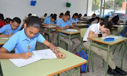 RD por debajo media de la OCDE en matemáticas, lectura y ciencia