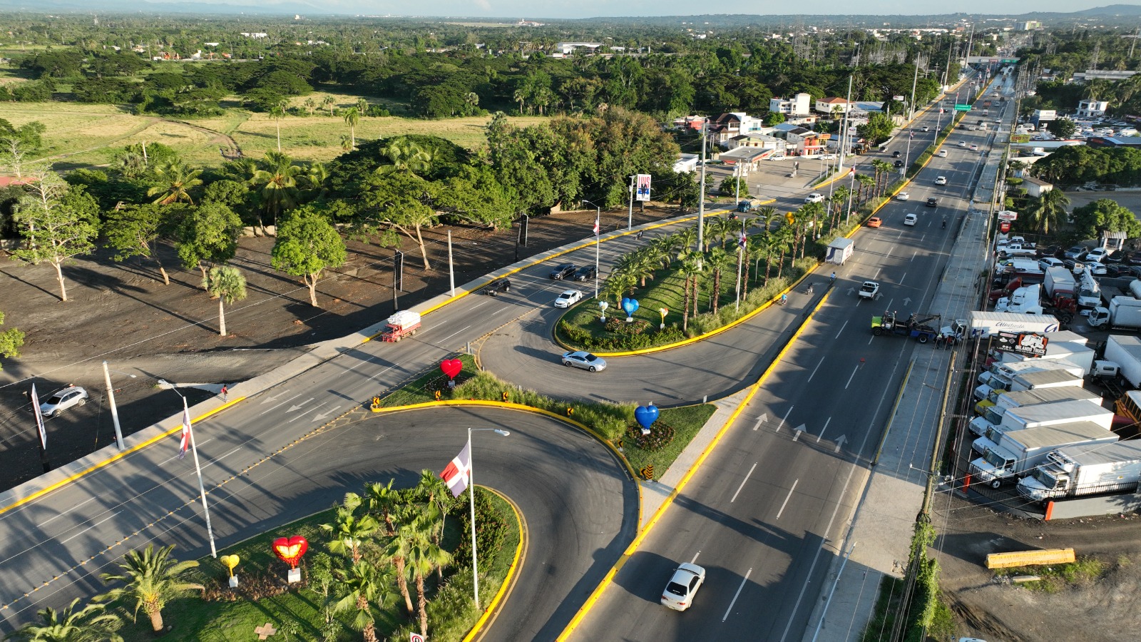 The President inaugurates the new entrance to the city of Santiago  Momento.net