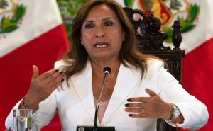 PERU: Boluarte dice su mandato recuperó ‘estabilidad democrática’