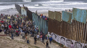 La migración en la frontera entre EE.UU. y México en cifras récord