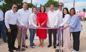 Primera Dama inaugura Parque Los Girasoles en Distrito Nacional