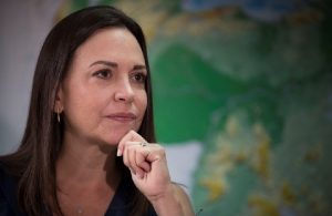 VENEZUELA: Inhabilitan por 15 años a opositora María Machado