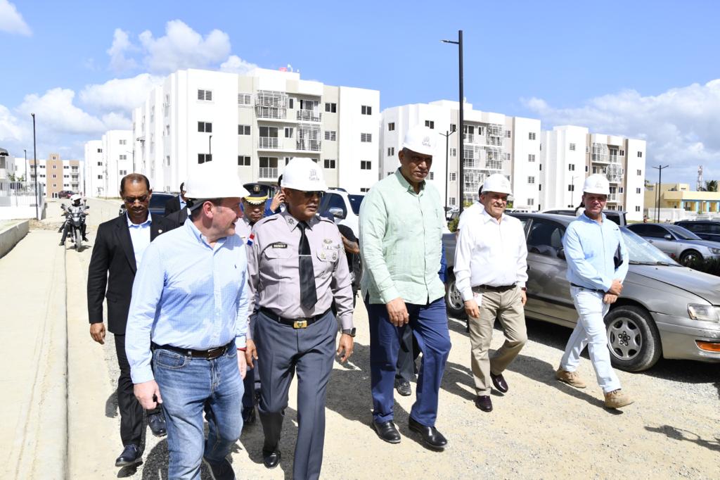 En marzo empieza entrega de apartamentos a agentes Policía imagen