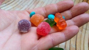 911 niega intoxicación masiva con “gomitas”, como circula en redes