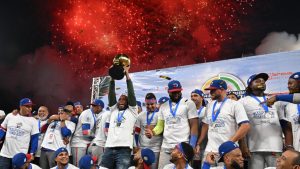 Personalidades felicitan a Tigres del Licey por corona beisbol RD