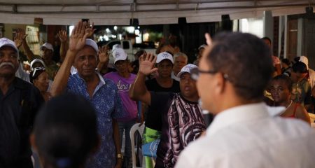 Juramentan decenas en PRM con movimiento “Conmigo Somos 3”