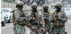 ECUADOR: Militarizan carreteras, los puertos y aeropuertos del país