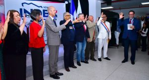 NY: Cónsul R. Dominicana posesiona directiva Instituto Duartiano