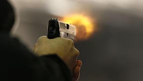Un muerto y dos heridos deja un tiroteo en la calle 42 del Capotillo imagen