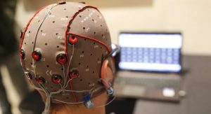 Implantan el primer chip cerebral en un ser humano: Telepathy