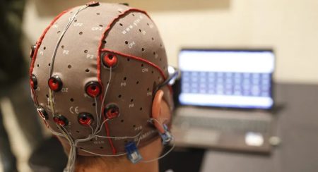 Implantan el primer chip cerebral en un ser humano: Telepathy