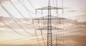 Abinader declara de «alto interés nacional» producción electricidad