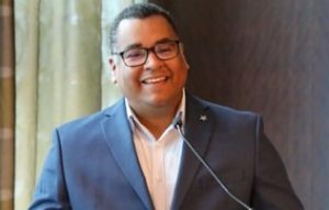 MIAMI: Francis Martínez agradece designación director ejecutivo campaña PRM